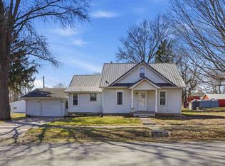 305 S Riggs St, Lone Tree, IA 52755