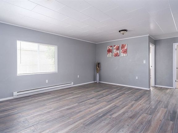 5th image of 419 N Dayton St