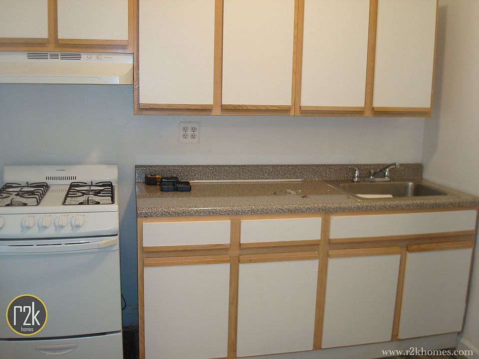 1st image of 2827 37th St #23