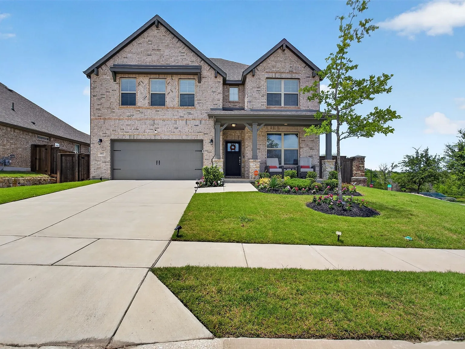 4 bed, 3.0 bath, 2861 sqft, $3,250 — Photo 1