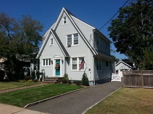 77 Marvin Ave, Rockville Centre, NY 11570