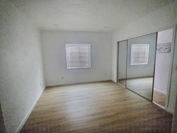 4th image of 71 Leighton Dr