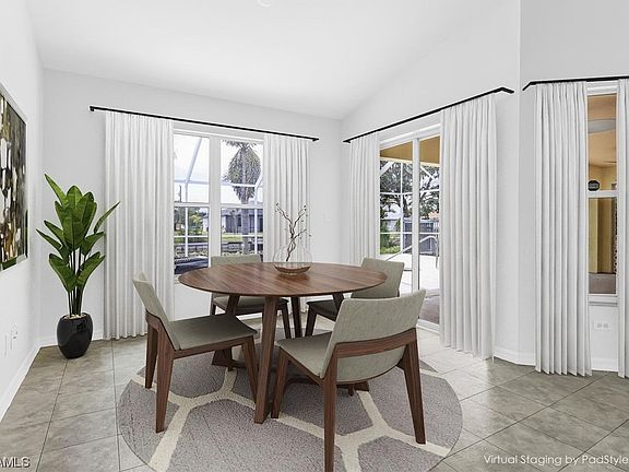4th image of 140 SE 23rd St