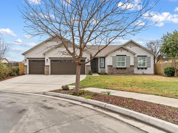 892 Himalaya Lane, Lemoore, CA 93245