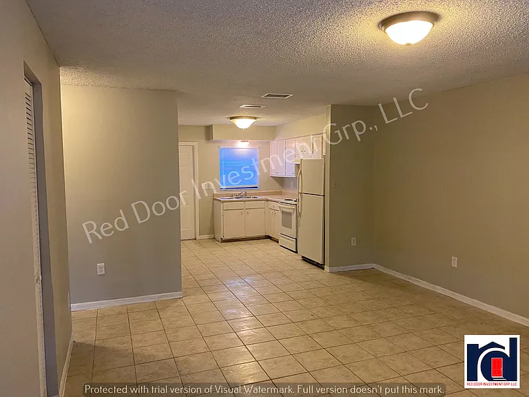 1127 Beecher St — Photo 5