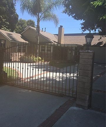 2nd image of 22938 Leonora Dr