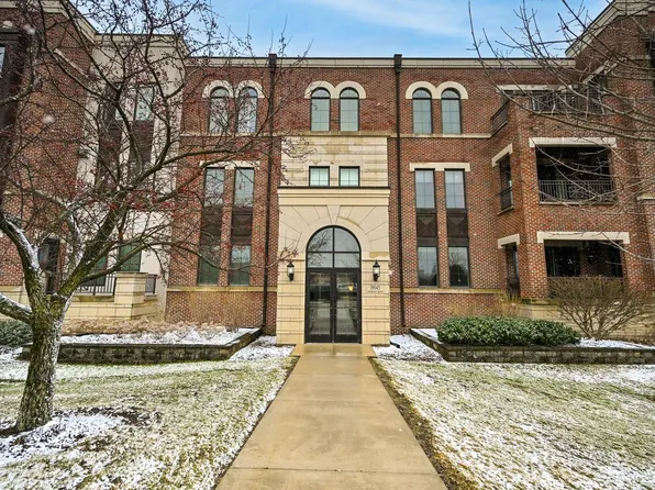 19045 Thomson DRIVE #301, Brookfield, WI 53045