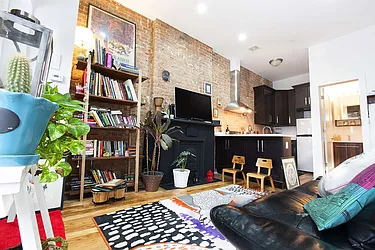 Rented by Moment Realty LLC