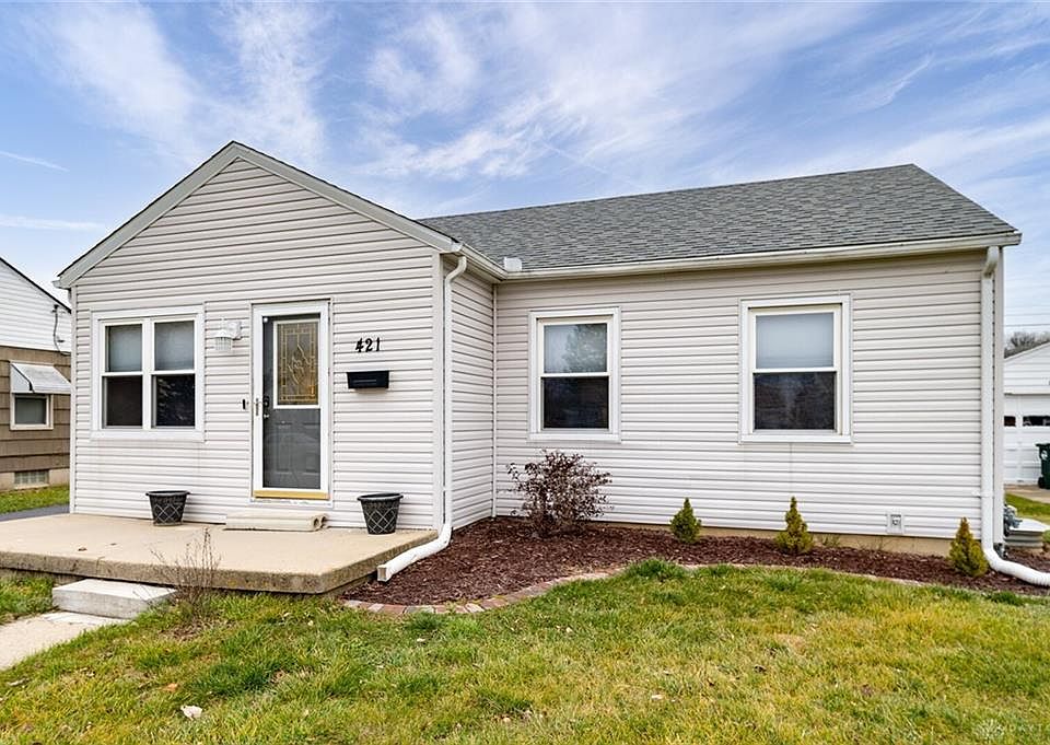 1st image of 421 Lewis Dr