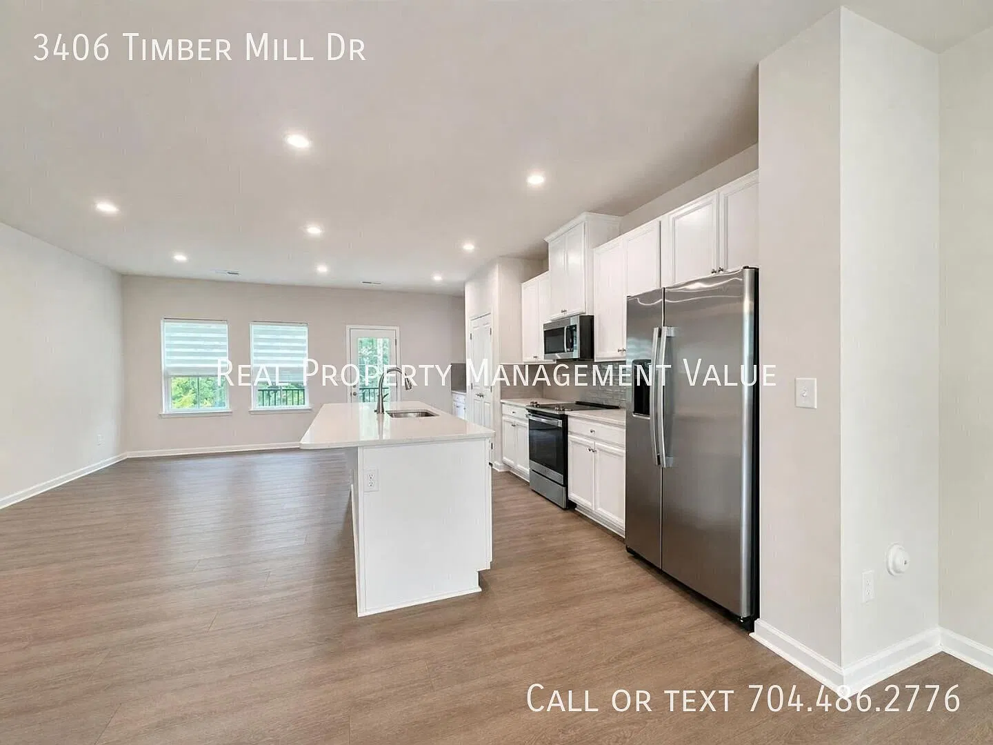 Modern 4-Bedroom Matthews Townhouse with EV Charging and 2-Car Garage — Photo 3