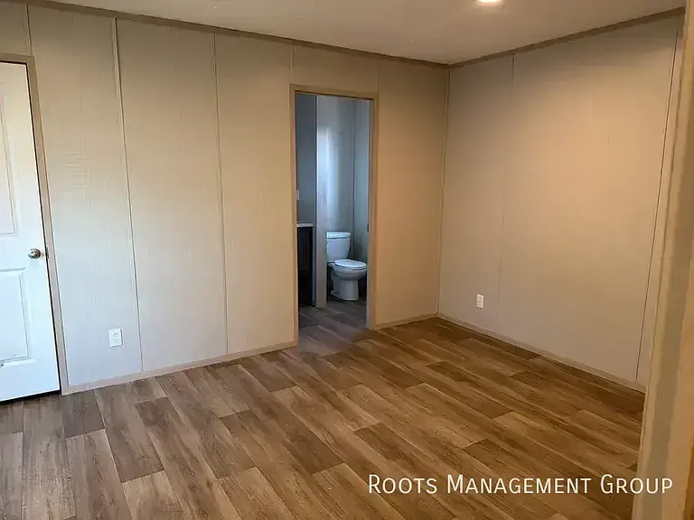 300 Brantley Dr #32 — Photo 7