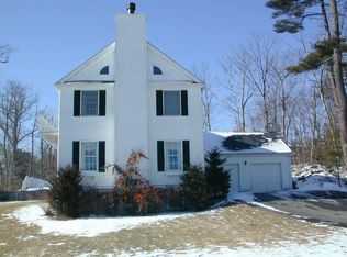 21 Old Town Rd, Beverly, MA 01915