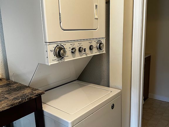 3rd image of 5 New Haven Dr Unit 303