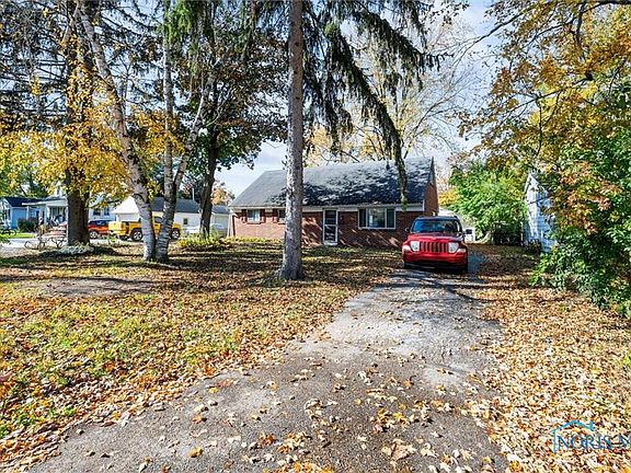 3rd image of 5605 Fenwick Dr