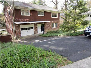 4th image of 37 Lexington Dr