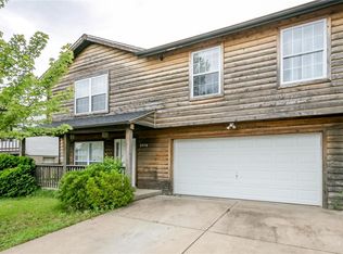 2516 Wellesley Dr, High Ridge, MO 63049