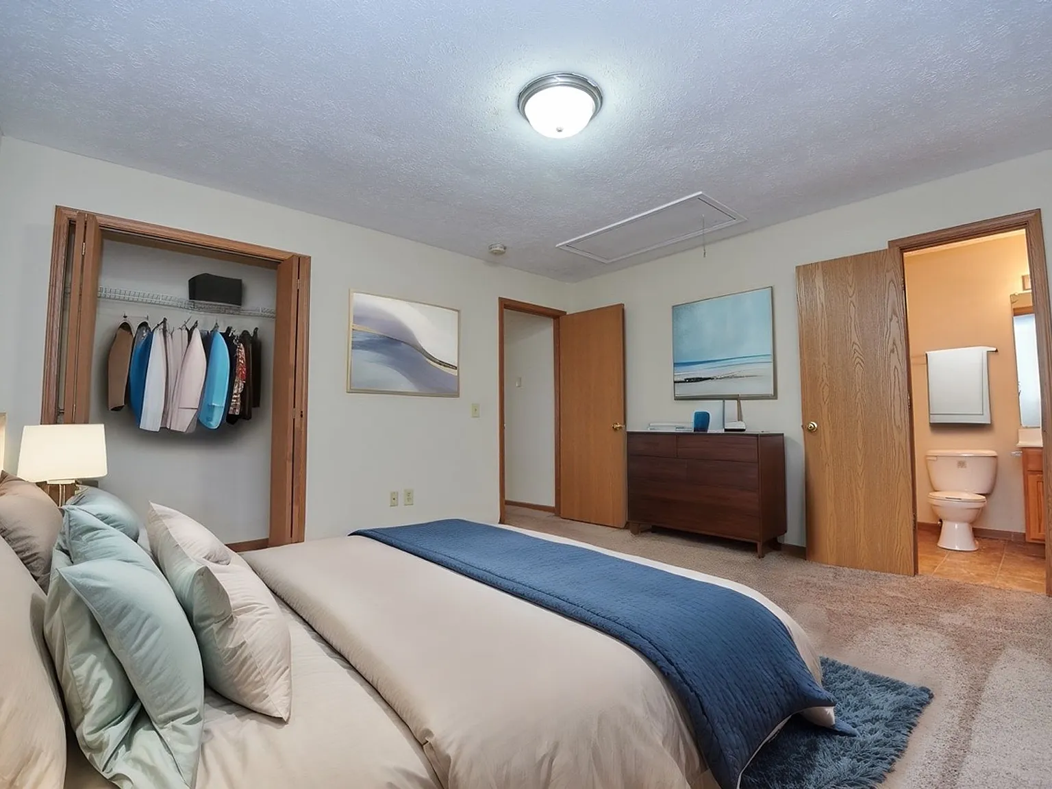 The Ridge Apartments & Townhomes — Photo 4