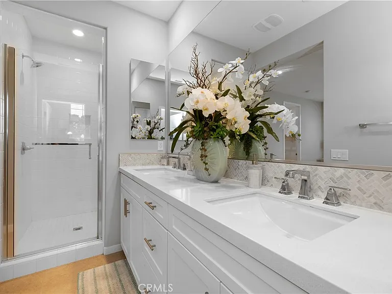 136 Modjeska — Photo 25
