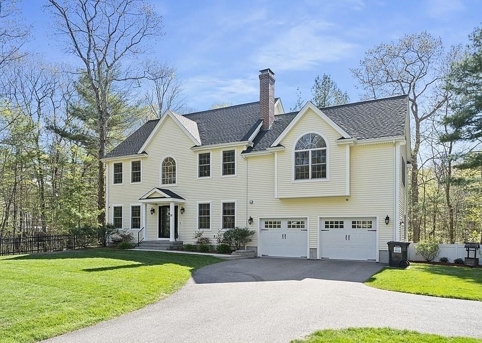 1st image of 18 Valentine Dr