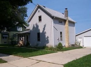 813 East St, Fort Atkinson, WI 53538