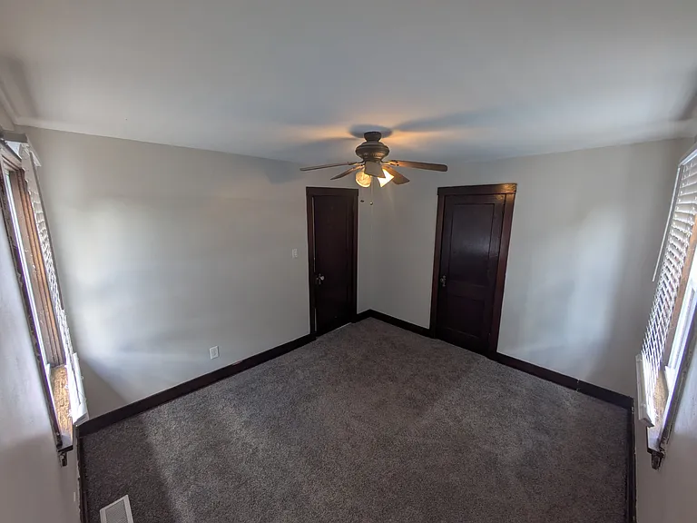 3934 Hoosac St #1 — Photo 29