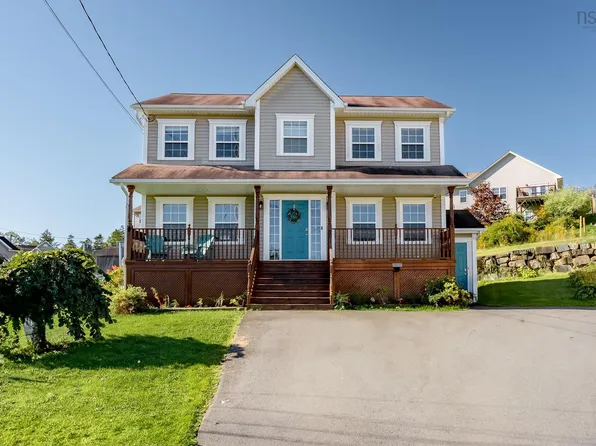 39 Slicers Ln, Middle Sackville, NS B4E 0A7