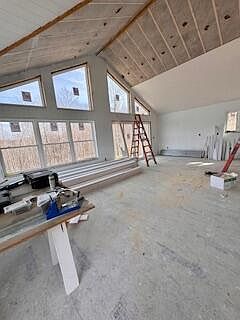 3rd image of 235 Ridgeview Road
