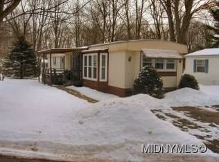 232 Blossom Ln, Utica, NY 13502