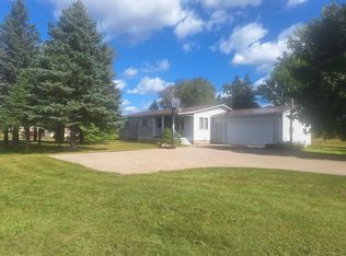 1262 Commercial Ave, Clintonville, WI 54929