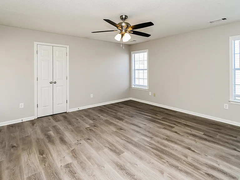 1029 Appling Meadow Dr — Photo 10