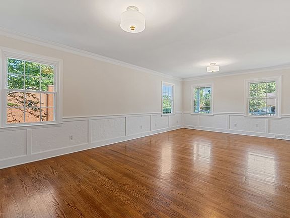 5th image of 712 Tuscarora Dr