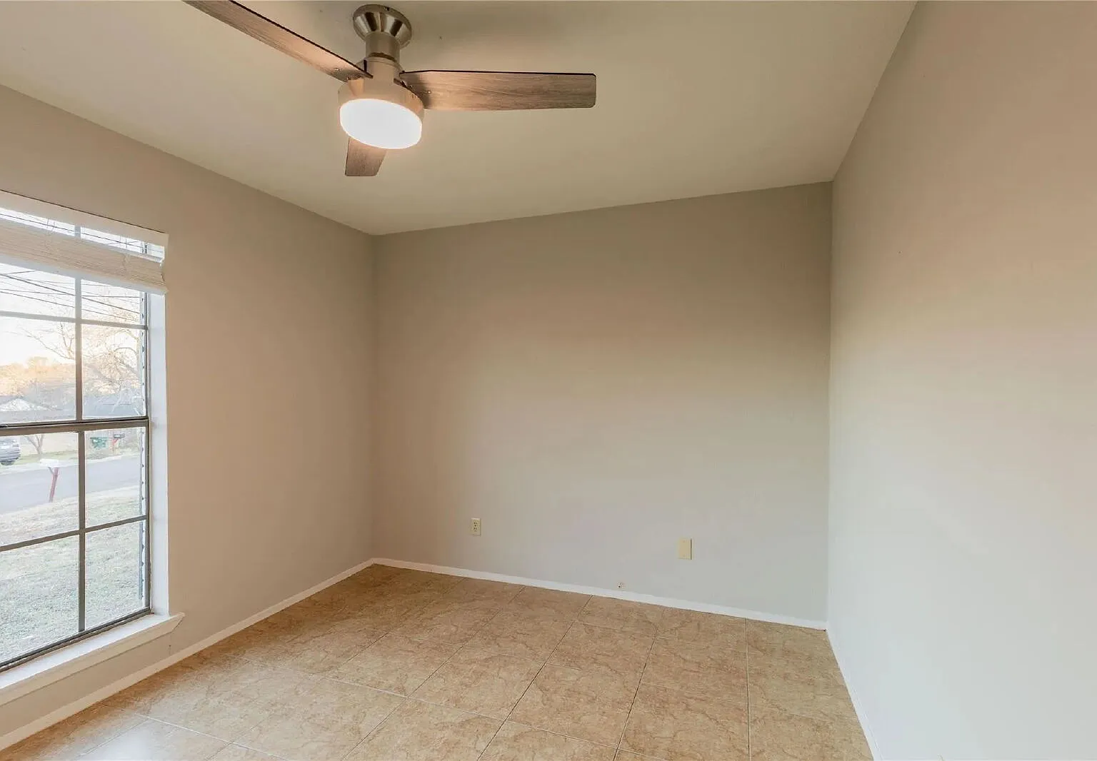 3 bed, 2.0 bath, 1330 sqft, $1,750 — Photo 1