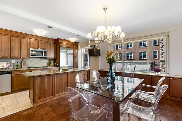 Sold by Compass | media 14