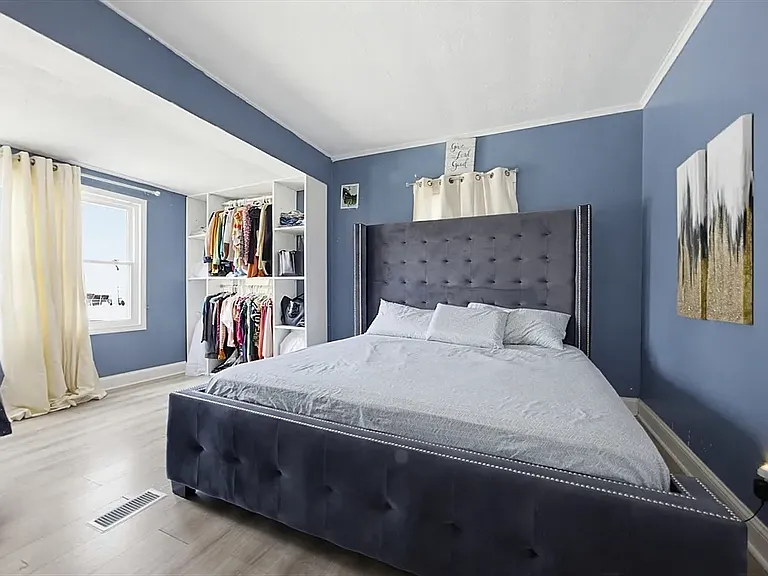 916 County St #3 — Photo 12