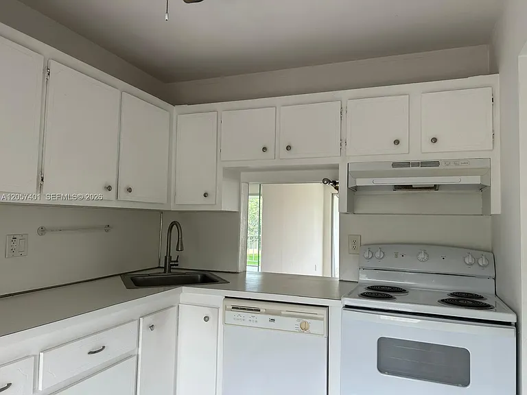 6090 NW 64th Ave #311 — Photo 10