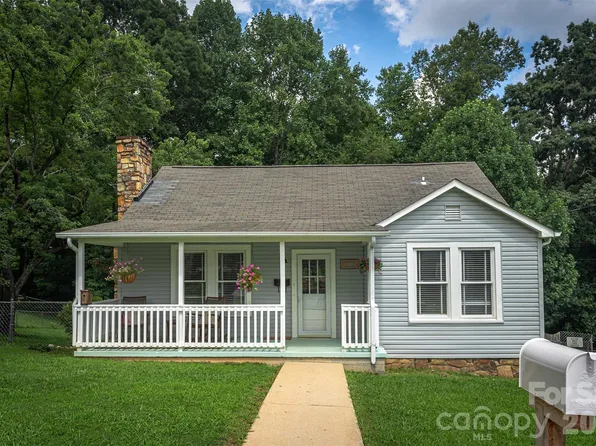 31 Tremont St, Marion, NC 28752