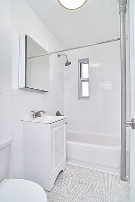 Rented by Living New York | media 12