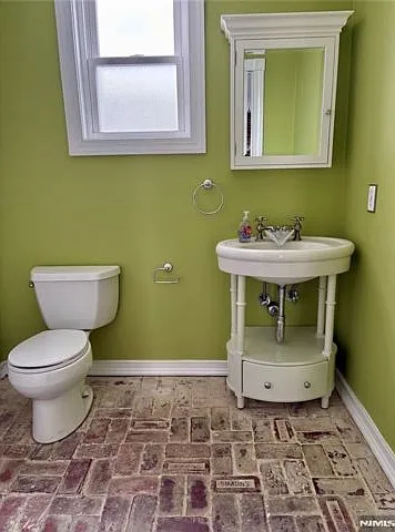 266 Livingston Ave #2 — Photo 7