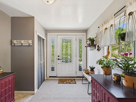 5th image of 36 Edward St