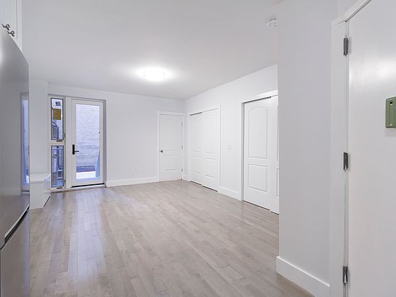 4th image of 310 W 82nd St #2R