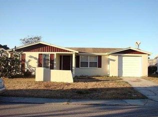 9225 Glen Moor Ln, Port Richey, FL 34668