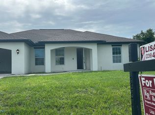 2904 NE 1st Ave, Cape Coral, FL 33909