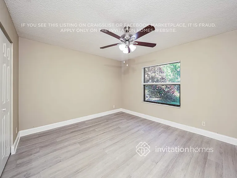 5646 Lincoln Cir E — Photo 13