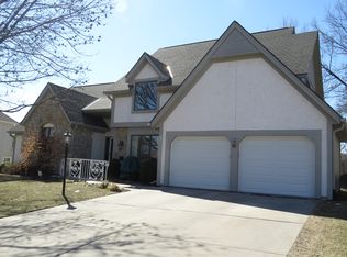 103 The Woodlands, Kansas City, MO 64119
