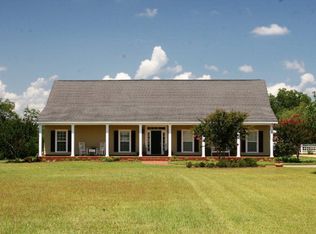 596 County Road 21, Headland, AL 36345