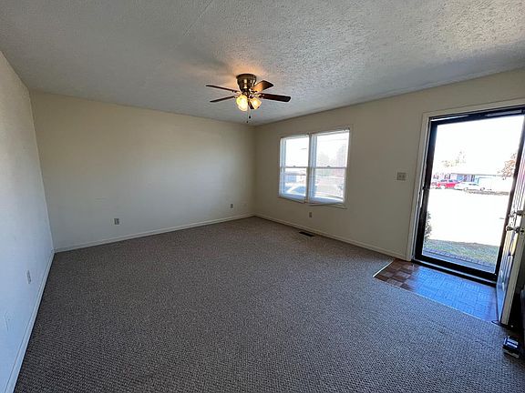 2nd image of 543 Fox Chase Ct