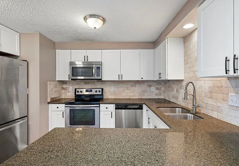 2577 Elysium Ave — Photo 30
