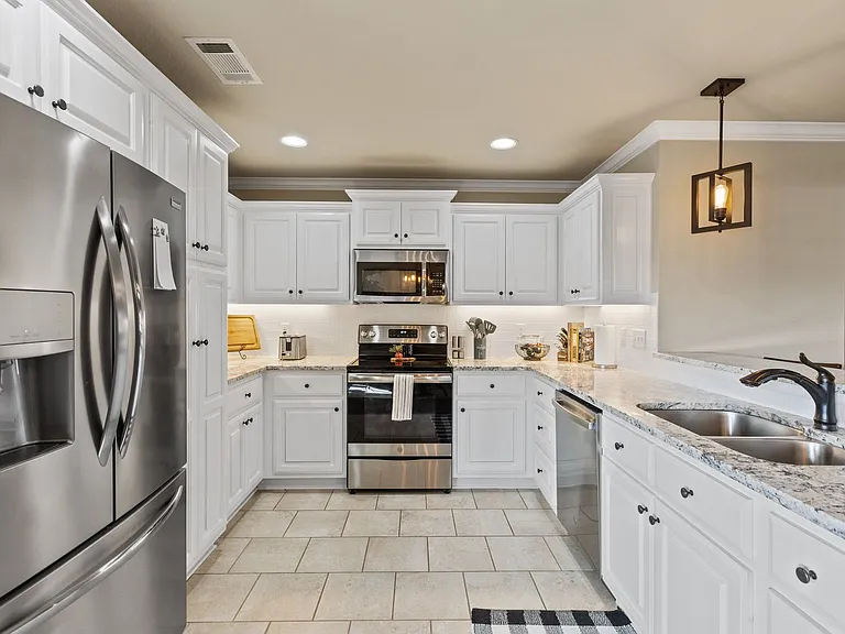 34 Fletcher Dr — Photo 3