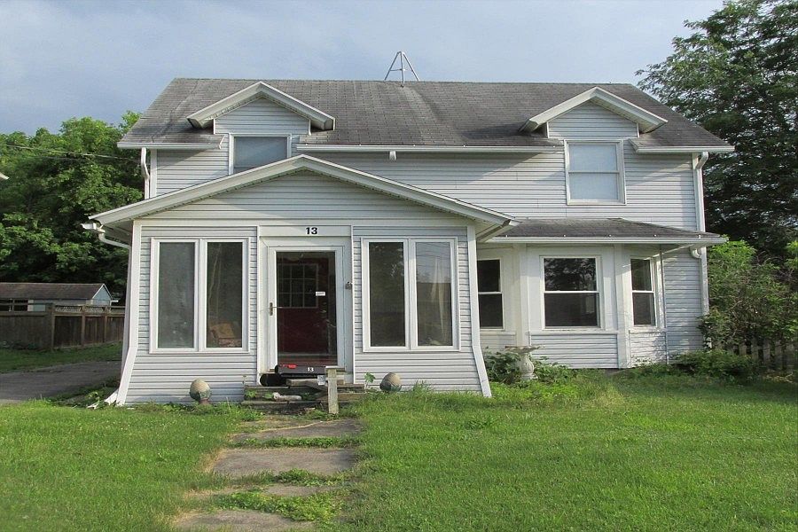 1st image of 13 Terrace Pl