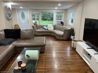 416 Drakestown Rd, Long Valley, NJ 07853